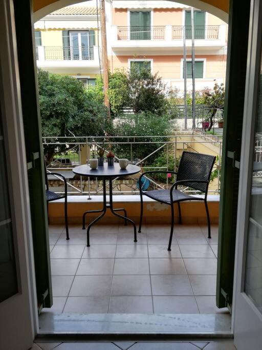 Sunny Stay Furnished Apartment In Kanoni Zewnętrze zdjęcie